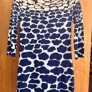 DVF Diane von Furstenberg "Giraffe Cloud Blue" print